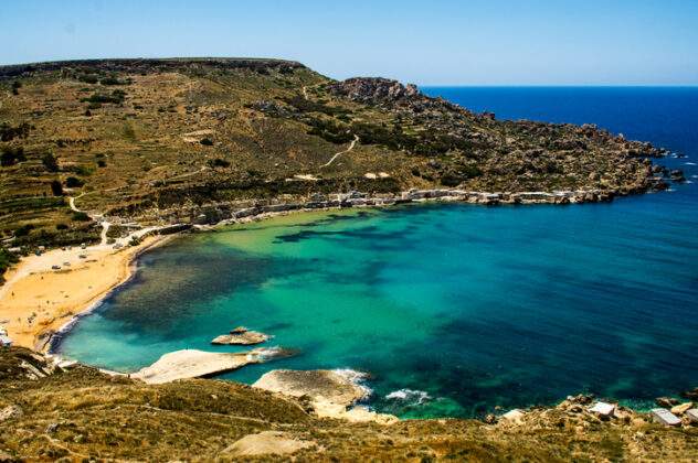 1. Pláž Ghajn Tuffieha Bay | Mellieha | Malta