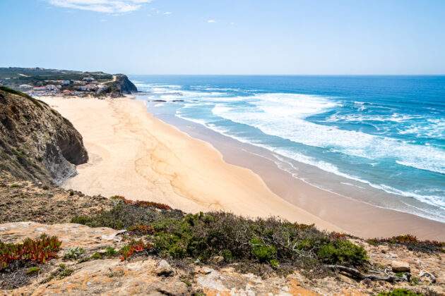 2. Pláž Praia de Monte Clérigo | Alentejo | Portugalsko