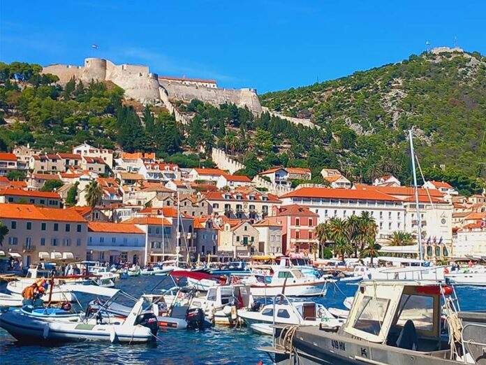 Chorvatský ostrov Hvar - Cena kávy - Luxus - Káva