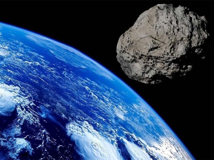 Asteroid označený jako 2011 UL21, má průměr 2310 metrů. Pokud by došlo k jeho dopadu na Zemi, mohlo by to mít zásadní vliv na klima a život na naší planetě