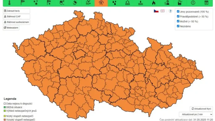 Výstraha meteorologů platí pro celé Česko - Bouřky