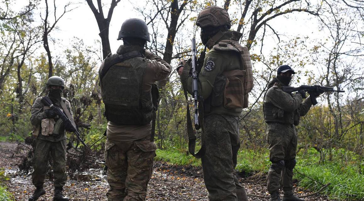 Ruští žoldáci z tzv. „Wagnerovy soukromé armády“ na území Ukrajiny.