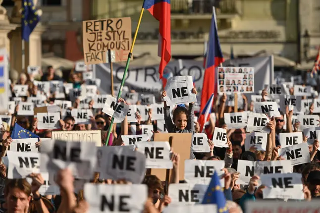 Nedělní demonstrace Milionu chvilek pro demokracii na Staroměstském náměstí