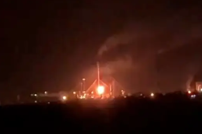 Útok na ropnou rafinerii v Saratově