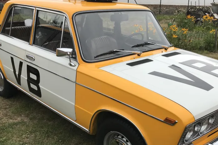 Typický vůz Veřejné bezpečnosti z éry kriminalisty Jiřího Markoviče