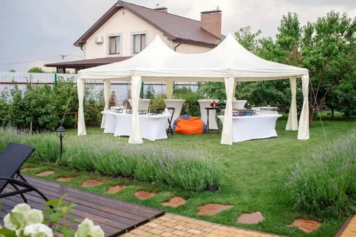 Zahradní párty altán